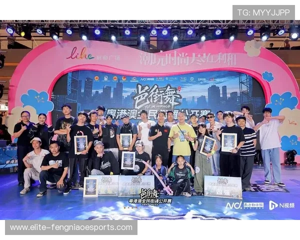 踢足球飘逸如风的球星是谁 他在场上如舞者般优雅的技巧与风采